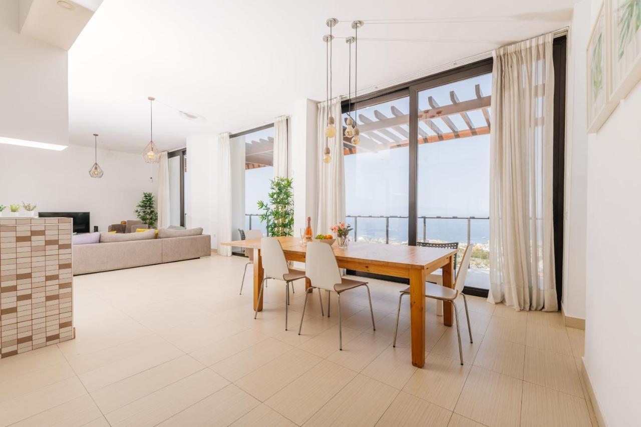 Sunset White Villa - Ocean View, Jakuzzi, Heated Pool, Air-Conditioning, Grill Playa de las Américas Exterior foto