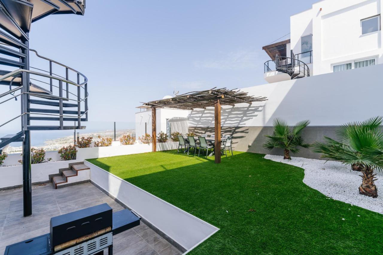 Sunset White Villa - Ocean View, Jakuzzi, Heated Pool, Air-Conditioning, Grill Playa de las Américas Exterior foto