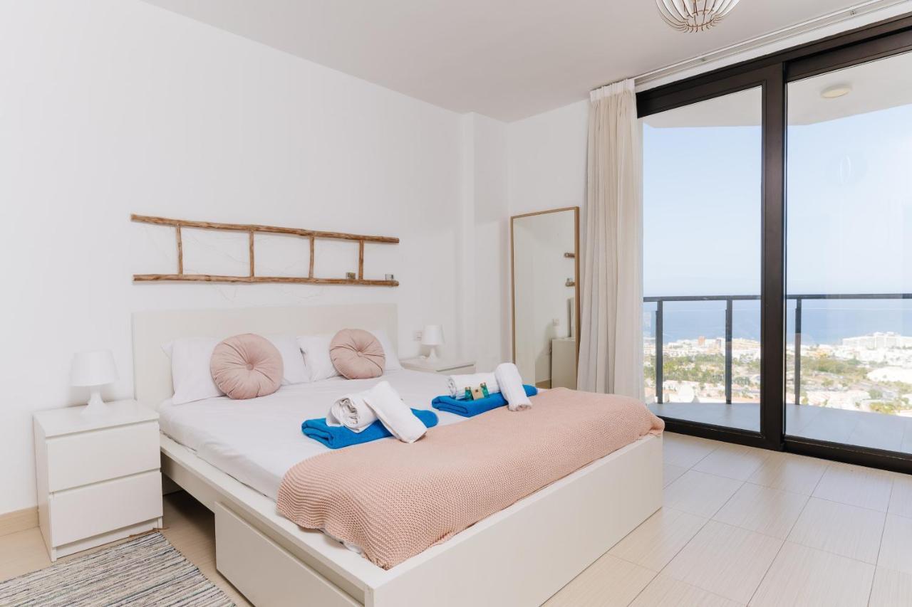 Sunset White Villa - Ocean View, Jakuzzi, Heated Pool, Air-Conditioning, Grill Playa de las Américas Exterior foto