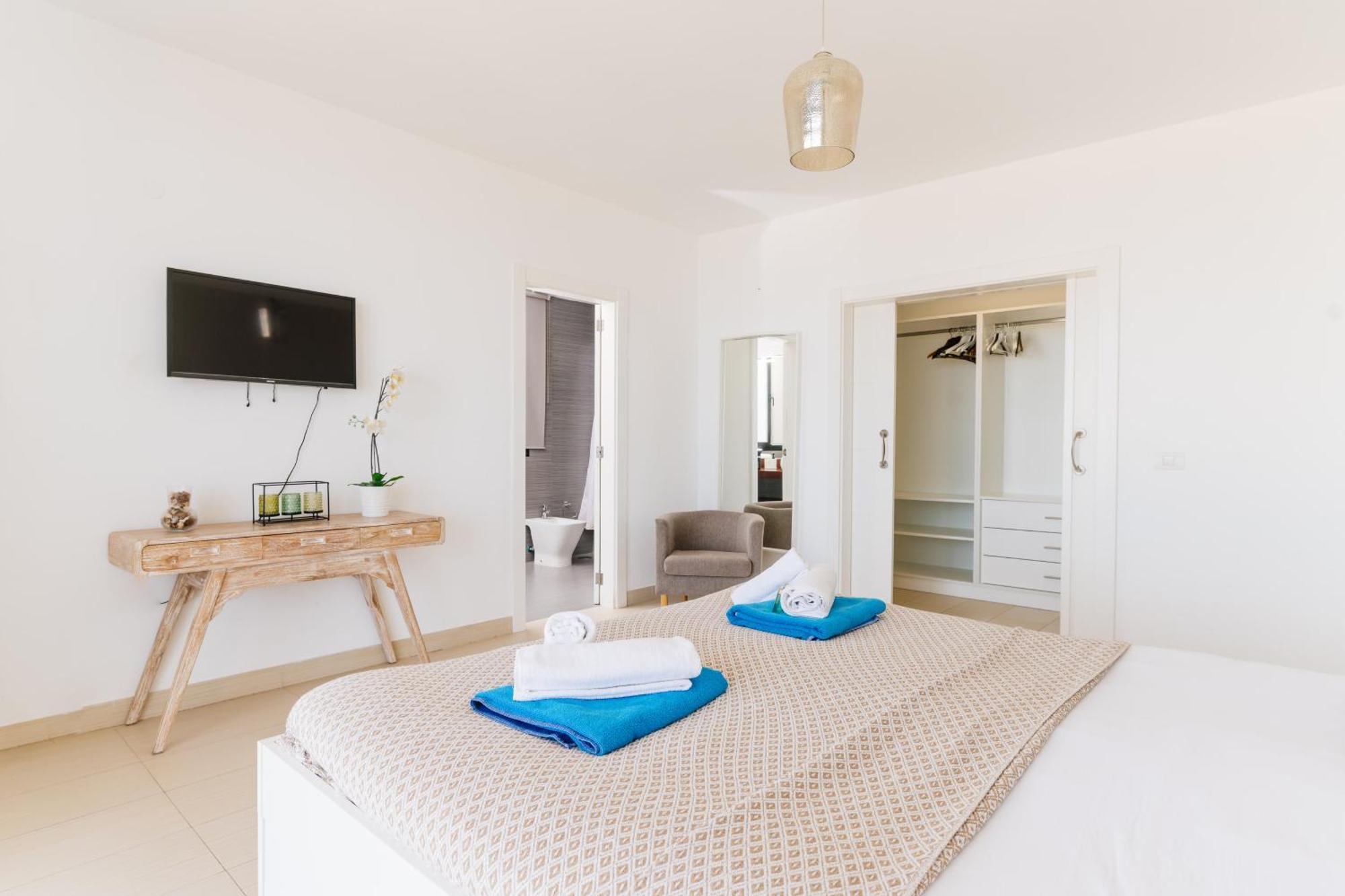 Sunset White Villa - Ocean View, Jakuzzi, Heated Pool, Air-Conditioning, Grill Playa de las Américas Exterior foto